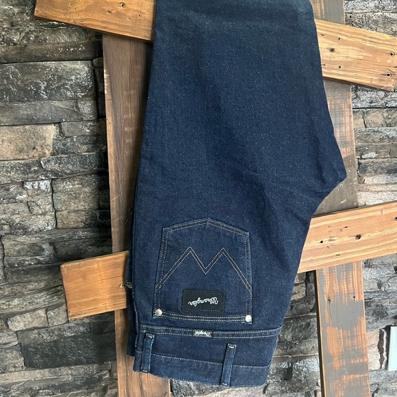 Wrangler Blue Straight Jeans Classic Style - Picture 1 of 12